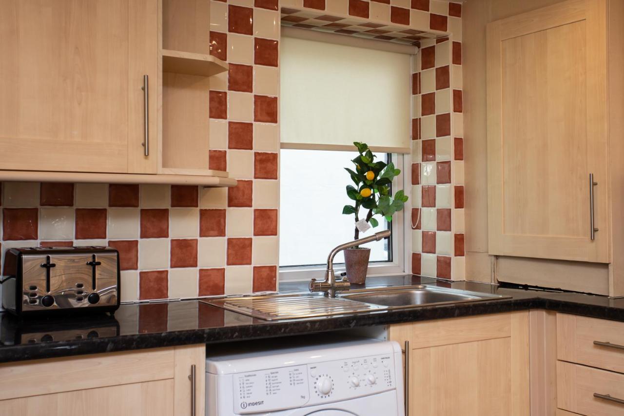Roker Sea Front Apartments By #Shortstaysaway Sunderland  Exterior photo